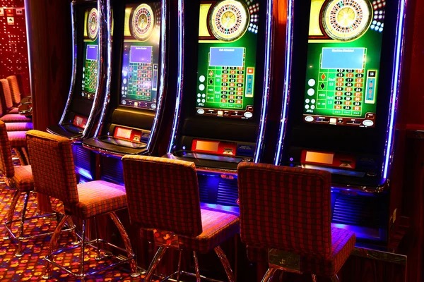 sizi slot professional live dealer studio with HD multi-camera setup